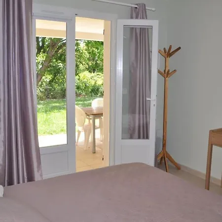 En Corse Avec Terrasse Au Calme شقة