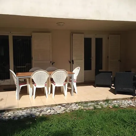 Apartment En Corse Avec Terrasse Au Calme