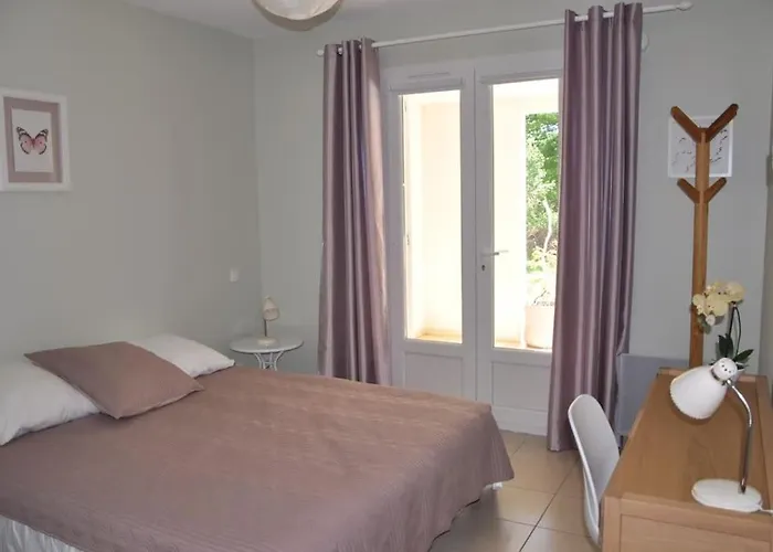 En Corse Avec Terrasse Au Calme Santa-Lucia-di-Moriani